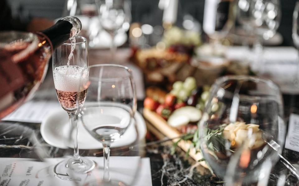 The Versatility of Prosecco Across Courses