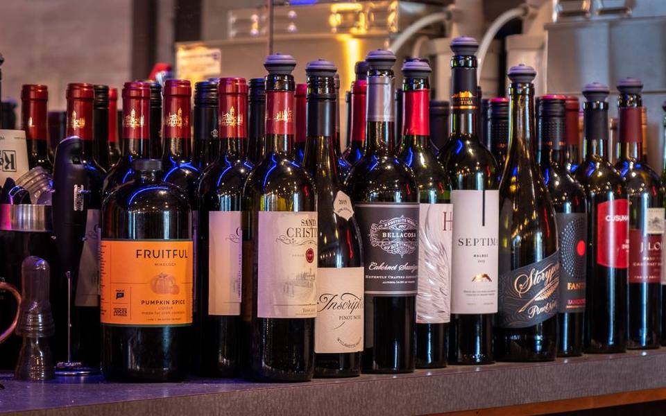 Mechanical Vacuum Pumps and Daily Wine Preservation